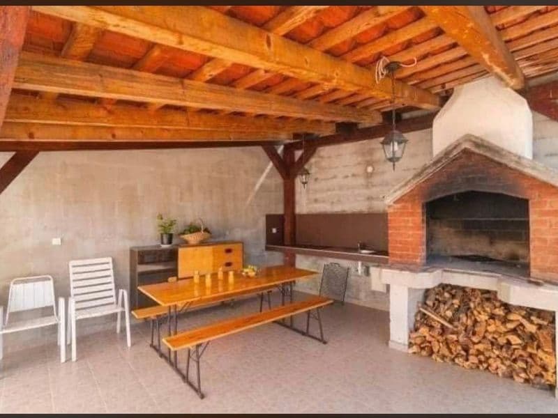 Outdoor dining space